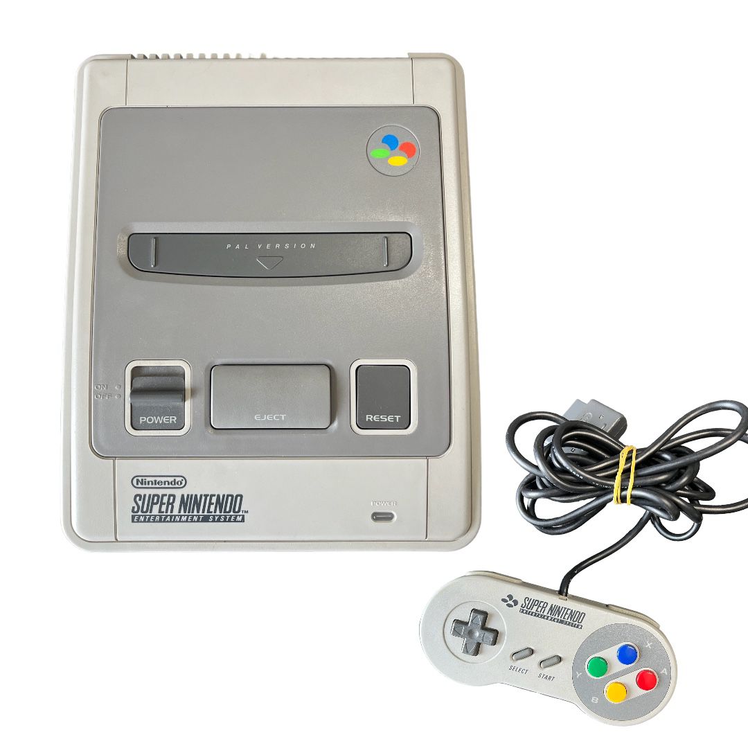 Super Nintendo Entertainment System - SNES
